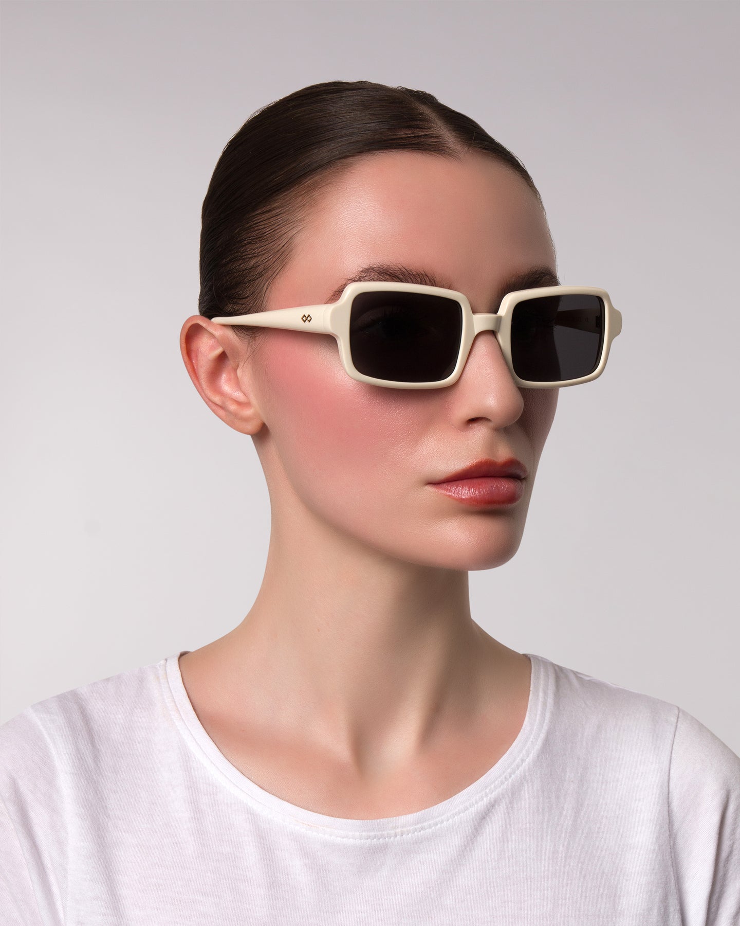 Shop Mia Sunglasses in Cream in Black Colour – Available Online in USA, UK, Canada & United Arab Emirates